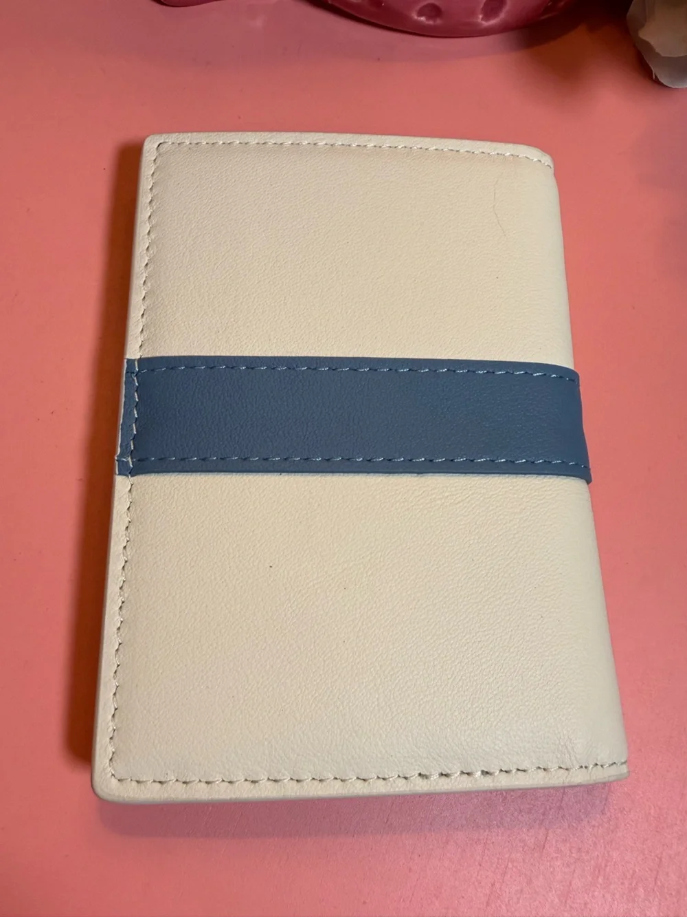 NWOT Ivory Heritage Stripe Pocket Organizer